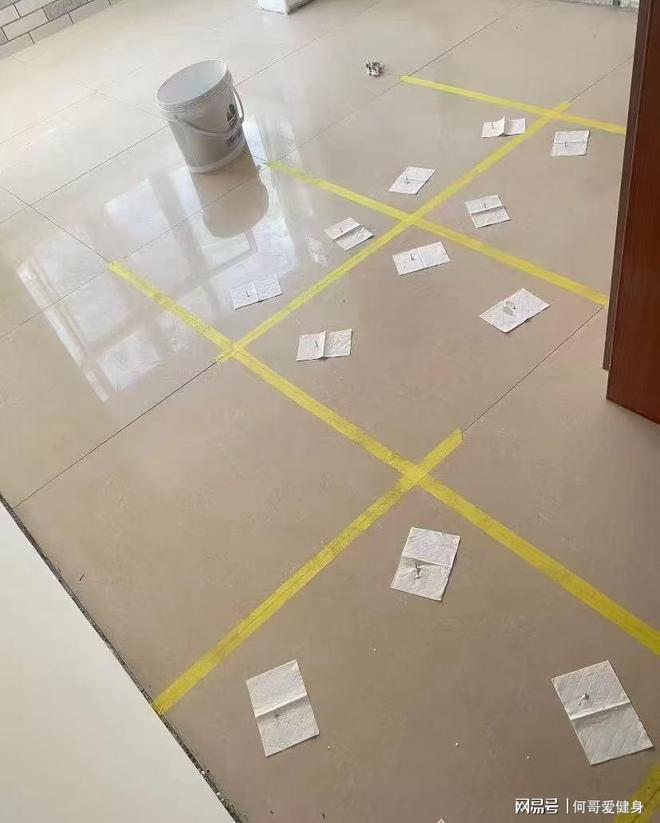 南宁瓷砖空鼓维修修复电话墙砖脱落地砖翘起拱起维修